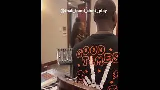 That band don&rsquo;t play Groove 🎹🎼🥁