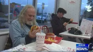 Live coverage: Outside and inside the Keizer In-N-Out before its opening