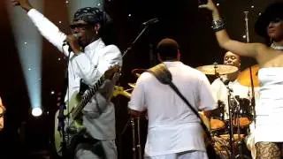 CHIC  FEAT  NILE  RODGERS  -LIVE  GOOD    TIMES  OLD  SCHOOL     @INDIG02 10 SEPTEMBER 2010