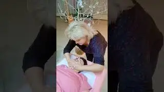 Facial Massage - Masajul facial. Serenity School of Massage