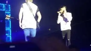 Little White Lies One Direction Adelaide 17/02/15