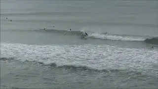鎌倉/稲村ケ崎サーフィン(2020/1010/am720）-台風14号通過後の稲村ケ崎はサーファー40人、波すはスモール、七里が浜は200人以上のサーファーラッシュなので、向こう撮影に向かった。