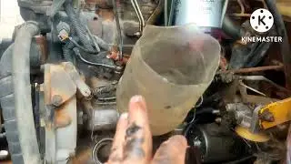 Como trocar o óleo de motor da retro escavadeira jcb 3c