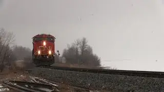 CN Train Spotting HD: CN 2927 & 3005 Leads CN Q101 Westbound Along Lake Wabamun AB 7/12 3/21/16