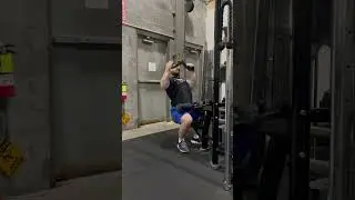Lat Pulldown w/mag bar