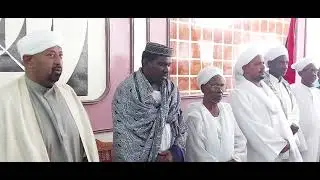 نجل ازرق طيبة مولانا الشيخ احمدالريح يستقبل السيد عبدالله المحجوب نجل السيد محمد عثمان الميرغني