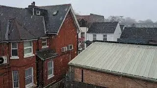 London's FISRT Snow, Sleet & Rain Walk in 2025 Winter Tour #londonmoments #london #snow #snowfall