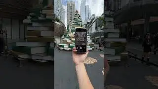TELESIN Master Grip in hand,Christmas on the streets hits different🎄