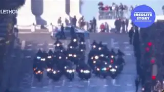 700 motards sur les Champs Elys&eacute;es en hommage &agrave; Johnny Hallyday le 9 D&eacute;cembre 2017