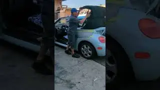 Открывание и закрывание кабриолета VW Beetle вручную