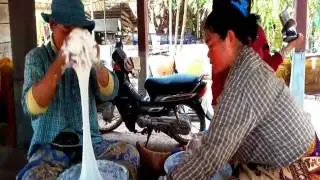 The tradition making the Khmer noodle in Cambodia