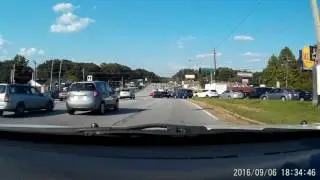 DeKalb Traffic Engineers, Fix This! Easy fix!
