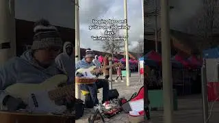 Холодные и ветреные петли на улицах #looartist #busker