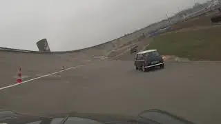 God save the car 2019 mini van gris2