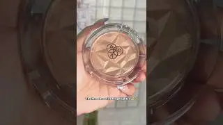 Pac Killer Glow Highlighter Swatch #paccosmetic #highlighter #pachighlighter #explore #fyp