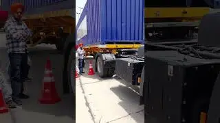 Coupling Uncoupling Of TRuck Trailer #truckdriving #trucktrailer #shorts #viralvideos