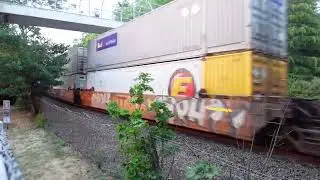2 BNSF Trains Moving Fast! Edmonds, WA