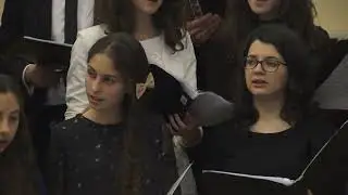 În spate nu mă uit