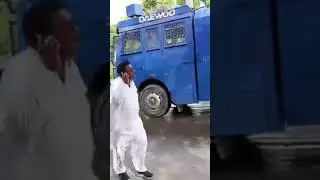 sindh government teachers protest #pressclub police used water tanks and rubber balls on teachers