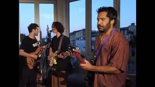 Atomic Fruit &ndash; Sure (live in the living room)