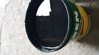 Difference between Boysen Latex Black Paint & Titan Latex Black Paint