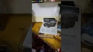 El domingo contin&uacute;a ordenando los coches del v&iacute;deo de ayer y algunos camiones del Dakar y haulers...