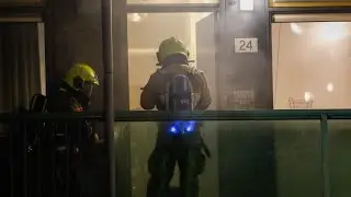 Brandweer rukt uit voor Woningbrand in Beverwijk (17-12-2025)