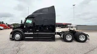 SPRZEDANE!!! 2 nowe Peterbilt 579 epic z 2026 r., 565 KM, Cummins 18-biegowa skrzynia manualna lu...