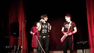 Amanda Palmer and Die Roten Punkte at te POOKa in Edinburgh LIVE