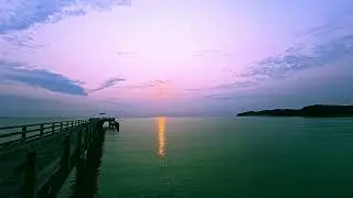 Ein meditativer Sonnenaufgang – die ideale Zeit für Harmonie und Achtsamkeit an Weihnachten 2025.