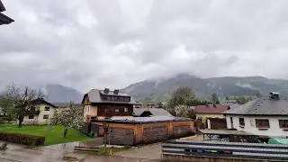 World On Lens is live - Lovely Morning from Hallstatt, Austria 🇦🇹