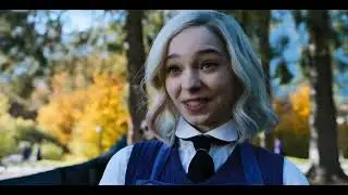 Enid tells Wednesday about the Poe cup (1x2)