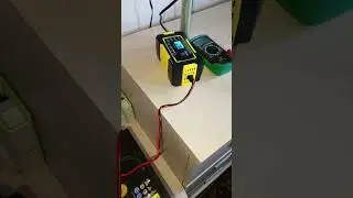 САМАЯ ДЕШЕВАЯ💰,НО РАБОЧАЯ ЗАРЯДКА⚡️ ДЛЯ 12В АККУМУЛЯТОРОВ 🪫🔋 #automobile #ремонт #топ #mechanic #diy