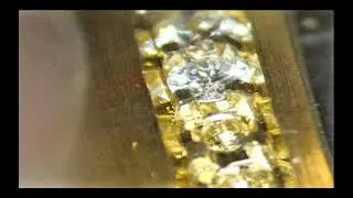 Diamond grain setting ring