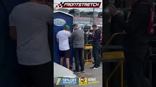 Ной Грэгсон запер Тодда Джиллиленда в биотуалете в Мартинсвилле #nascar