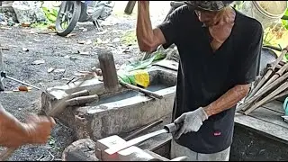 A MAESTRO BLACKSMITH MAKING A MULTI-PURPOSE KNIFE | WATCH THE PROCESS 🔥🔥🔥