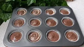 These Swiss cocoa muffins have no sugar! So tender that they just melt in your mouth.
