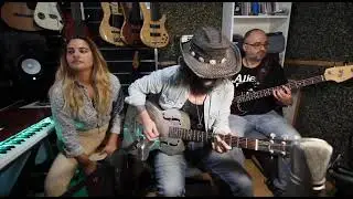 DEMIAN BAND 
