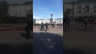 В Бресте ОМОН бежит за блогером Сергеем Петрухиным 30.09.18