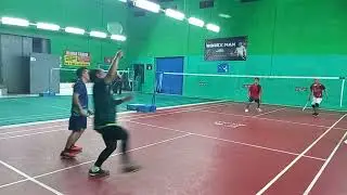 GILAK!! LEGEND2 BADMINTON PWT BERDUEL SPARING ANTARA PB OSCAR VS PB WINONGSAE SIKAPAT