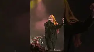 Currents performing 