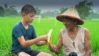 Kid's Rainy Day Kindness: Feeds Grandpa 🥺❤️ #shorts