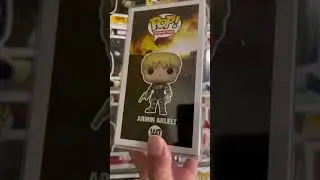 First looks at the new Armin Attack on titan chase #attackontitan #funko #funkopop #funkonews #chase