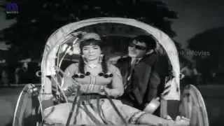 Vijayalalitha Cheats Taxi Driver - Basti Bulbul Telugu Movie Scenes
