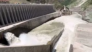 Dam Flap and Sulice Gates Control Release
