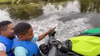 🚩Father son || TEACHING YOUNG KID HOW TO ride  JETSKI (Do you think he did a good job?)