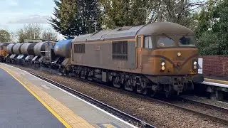 Pressure washing &ldquo;Richard Howe&rdquo; 69008 leads 3J42 &ldquo;The Railway Observer&rdquo; 69003 ontow 10;22 29/10/2025