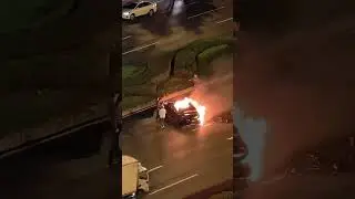 Chinesse cars are not safe.  Les voitures chinoises d&eacute;fectueuses ne sont pas s&ucirc;res.  Сделано в Китай