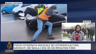 Novi incident na protestima: Automobil se zaletio u grupu studenata i redara