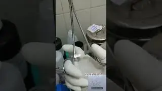 how to handle the sponge holder
